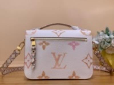 wholesale quality louis vuitton m23055 pochette metis apricot