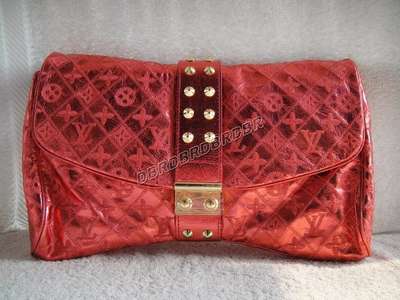 Louis Vuitton M9685 red