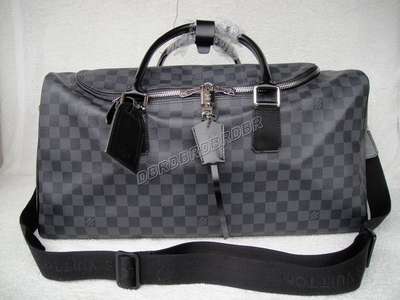 Louis Vuitton M48189 black