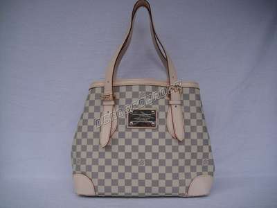 Louis Vuitton M51206 white