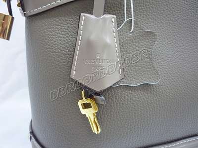 discount louis vuitton handbags suhali leather m95790 huin wholesale