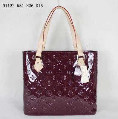 Louis Vuitton M91122 purple