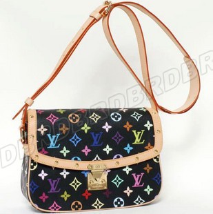 Louis Vuitton M92639 black