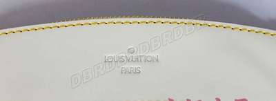 discount louis vuitton handbags suhali leather m95628 white wholesale