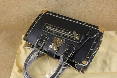 discount louis vuitton handbags suhali leather m91812 black wholesale