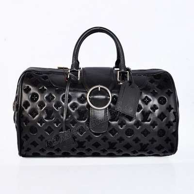 Louis Vuitton M92815 black